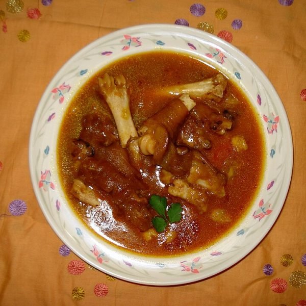 Paaye curry